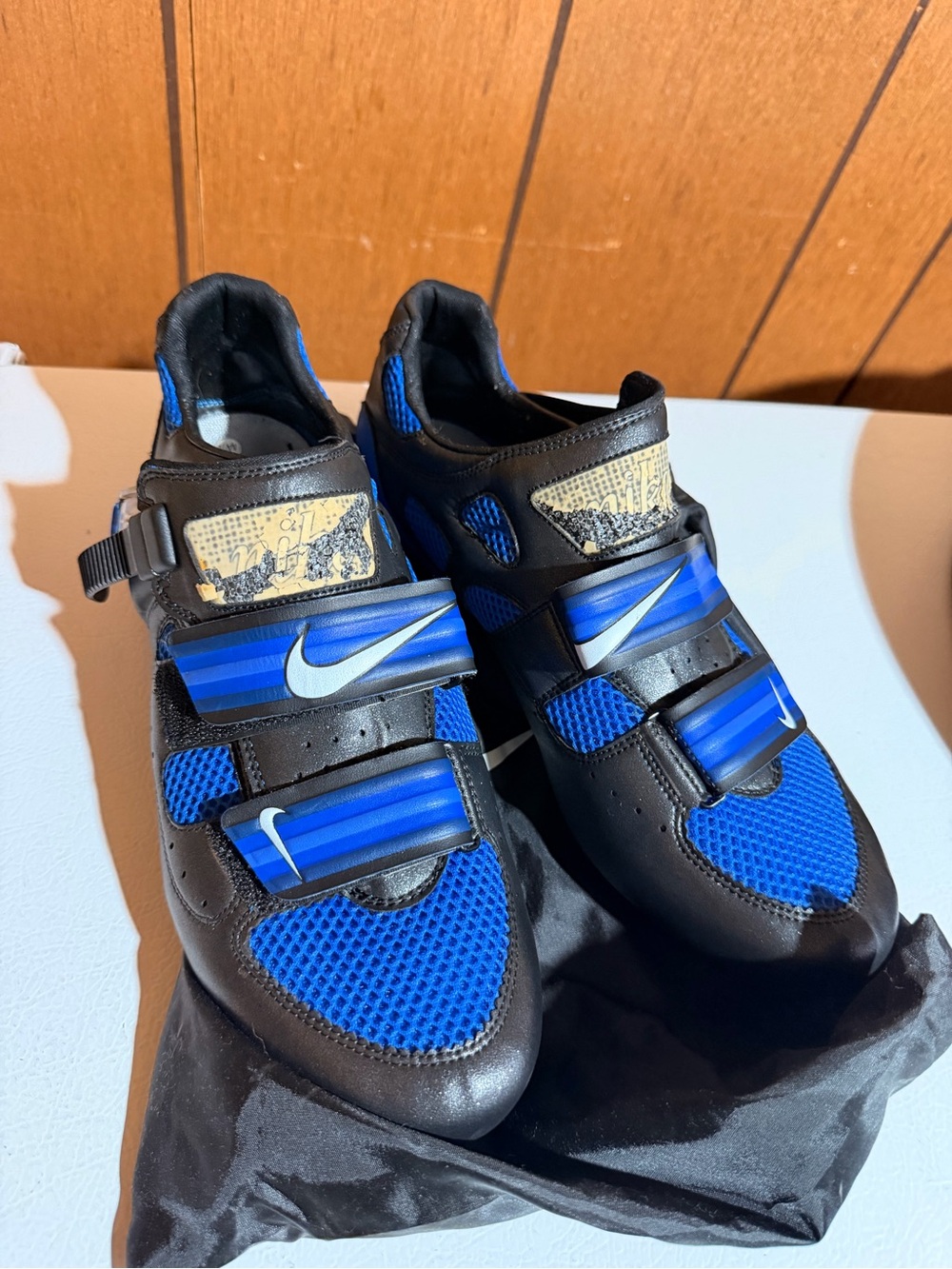 Nike Men’s Black and Blue Velcro Training Shoes